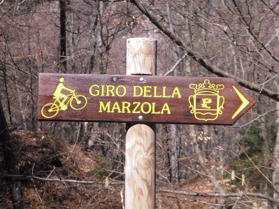 la Marzola rechtsrum