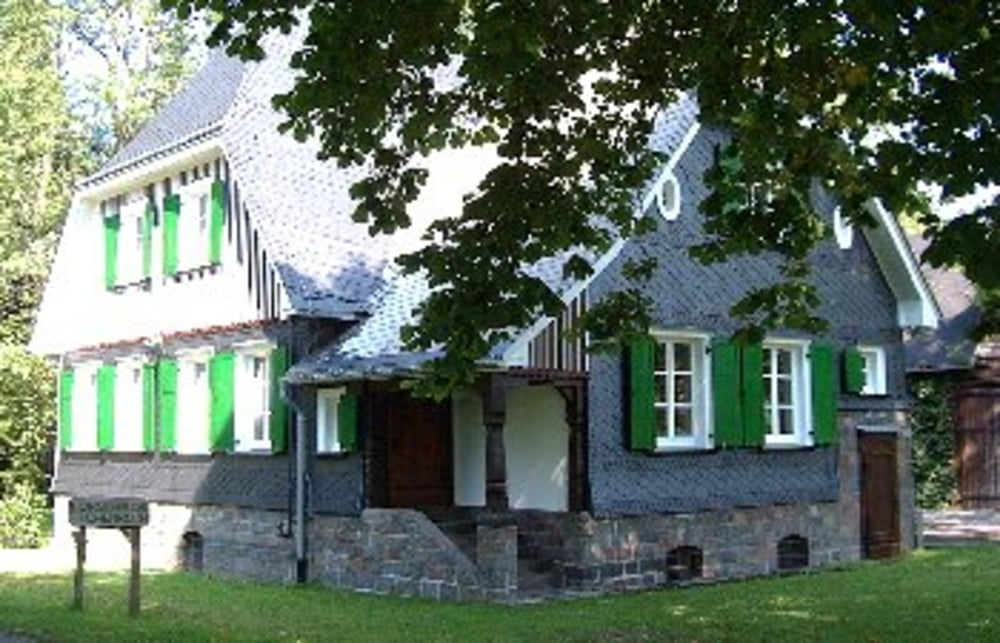 Forsthaus Hohenroth-Ederquelle-Rundtour