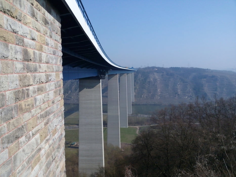 Dieblich-Moseltalbrücke von unten und oben