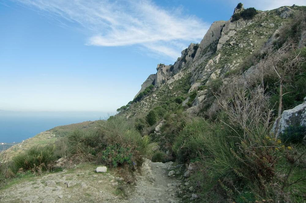 Panoramaweg von Serrara über den Epomeo nach Forio