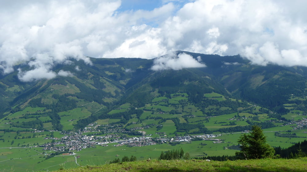 Pinzgau: Auffahrt zur Glocknerblick Hütte (Rundfahrt)