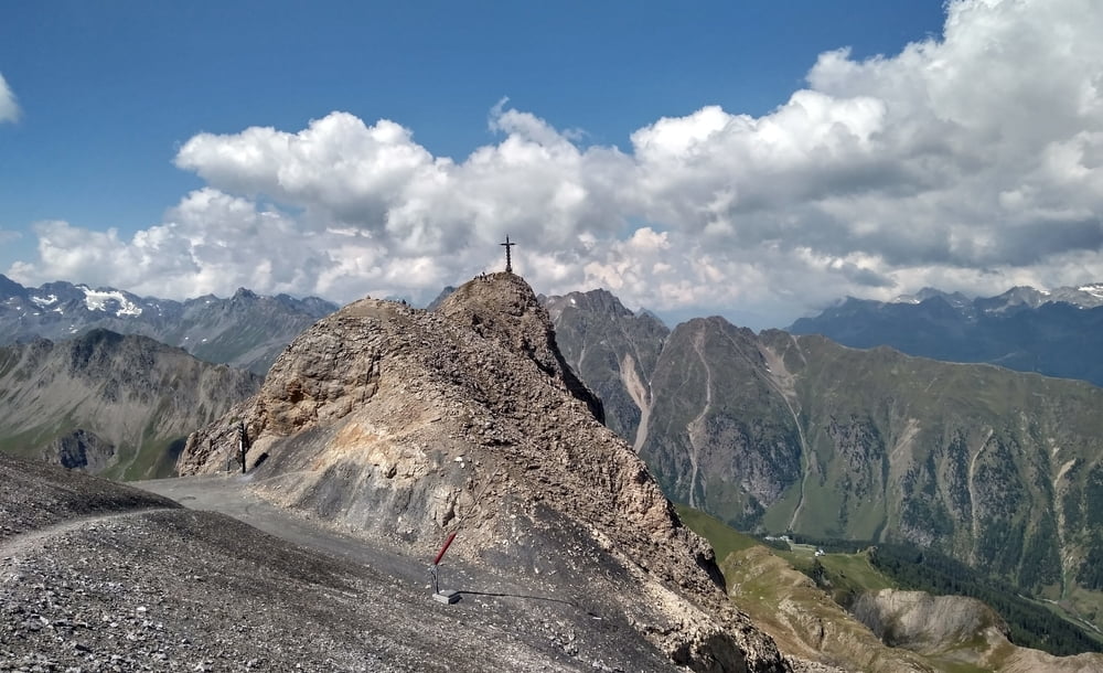 Alpy: Samnaun-Laret -Alp Trida -Zeblasjoch -Idalphe -Laret -5 x lanovka
