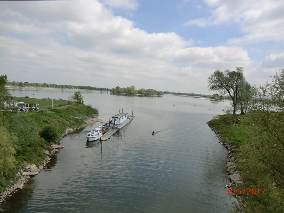 Am Rhein und Ijssel (NL) entlang
