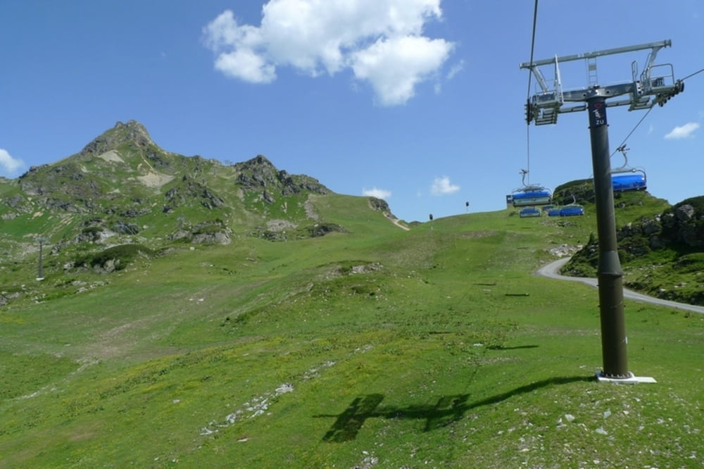 Bergstation Grünwaldkopfbahn-Grünwaldsee-Sesellift-Seekarspitze-Bergstation