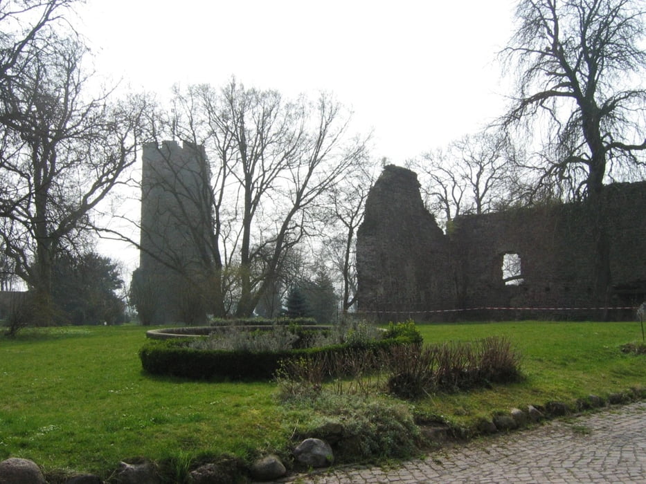 Schlößer, Teiche und Burgen wie in Mecklenburg