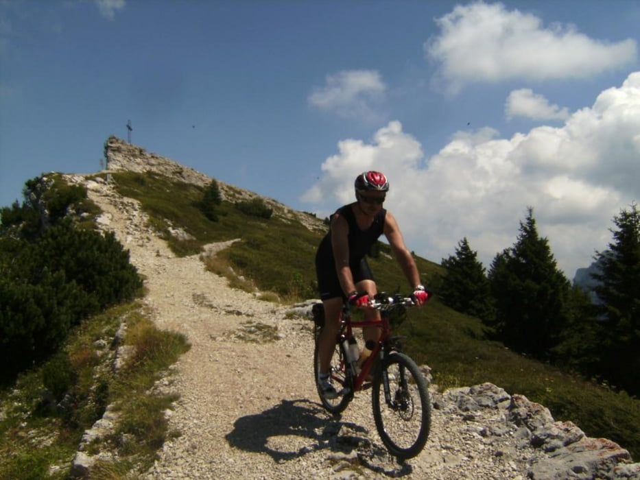 Pizzo di Levico 1908 m (Cima di Vezzena) und Val d Assa