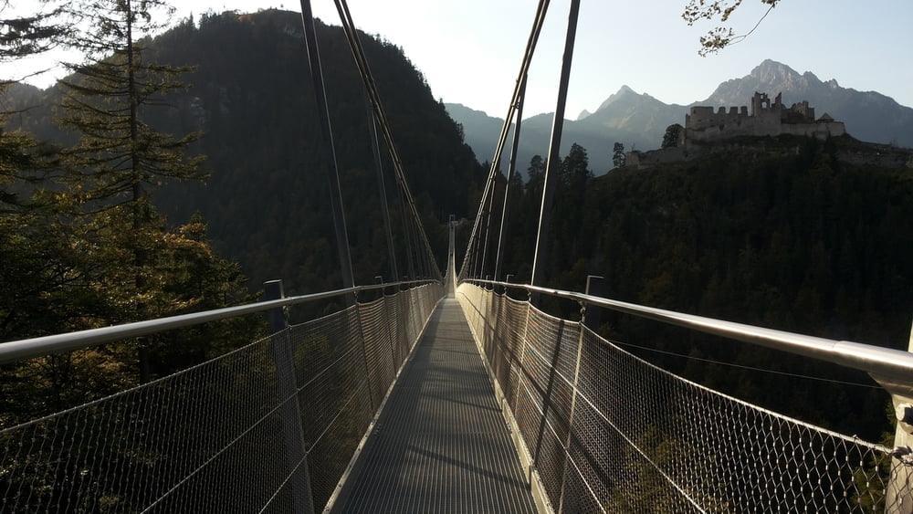 Über die längste Fußgängerhängebrücke der Welt