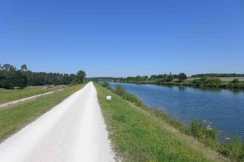 Gassi zum Main-Donau-Kanal in Katzwang