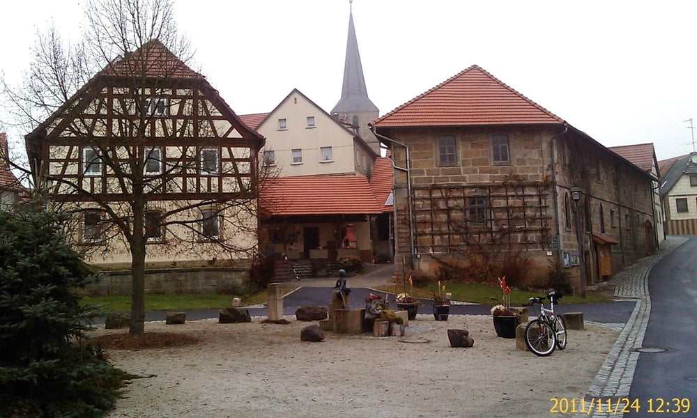 Von Zeil am Main zum Jesserndorfer Weihnachtsmarkt, via Stachel und Weißfichtensee