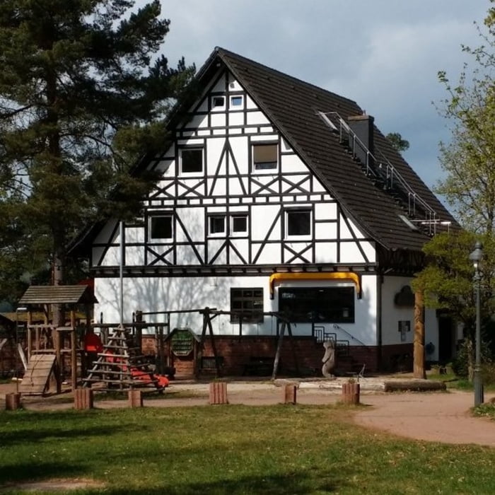Pfälzer Rundwanderung mit Einkehr - Hilschberghaus
