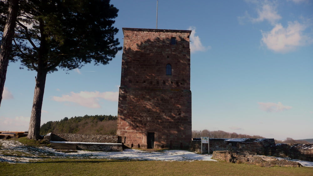 Siersburg ( Niedtal u. Burg)
