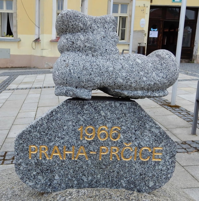 Praha -Prčice -Dobříš -Hlásná Třebáň -Řeporyje