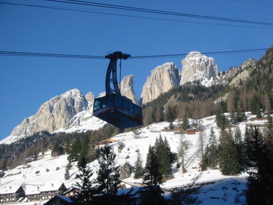 HvdH-79 ”Campitello-Canazei Loop” 