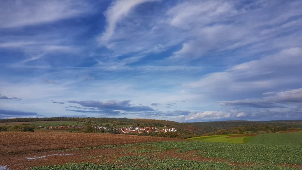 von oben trocken - von unten Schlamm