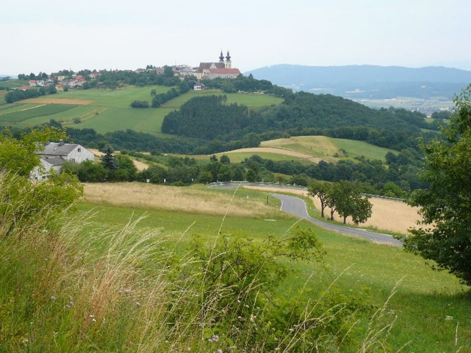 Wachau - beiderseits der Donau durch historisches Kulturland