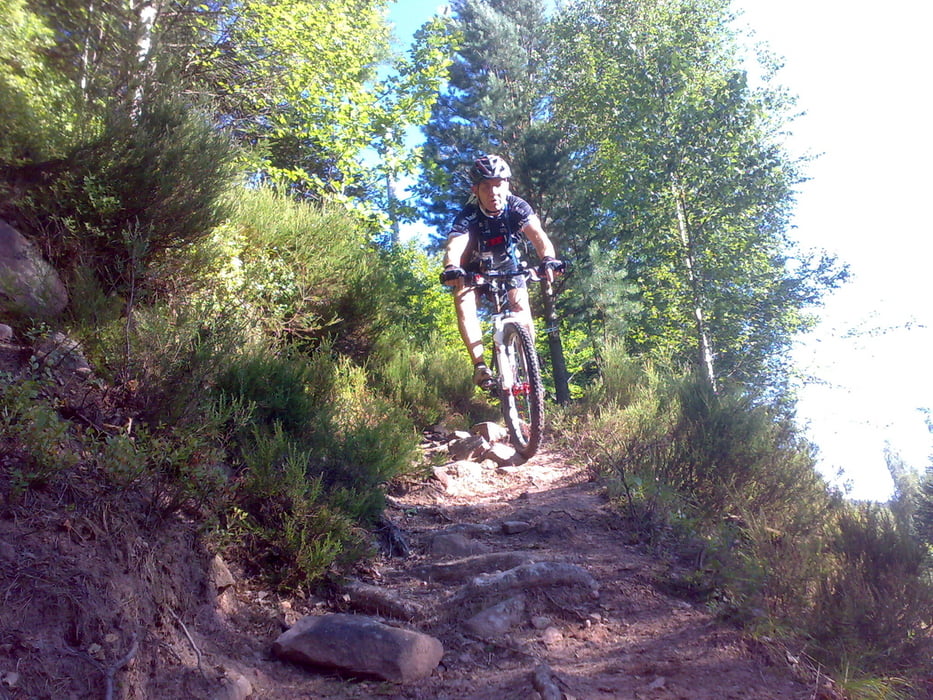 Tour zum Kleinenzhof mit Supertrail mit 22 Serpentinen