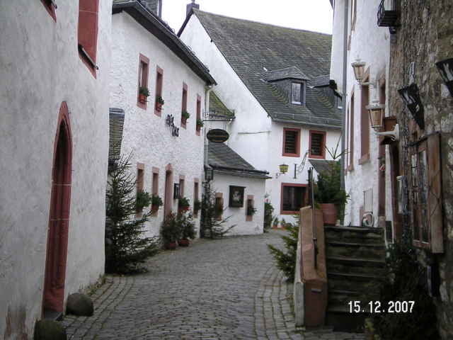Rundwanderung: Stadtkyll  - Kylltal - Kronenburg  - Kronenburgerhütte  - Stadtkyll