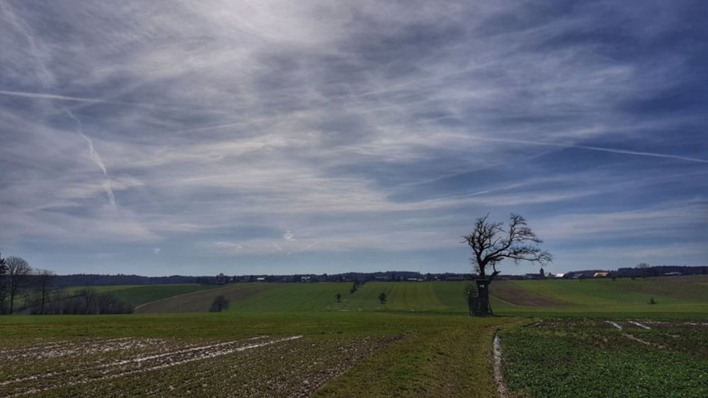 zum Lochbrunnen und zum Hohlen Stein