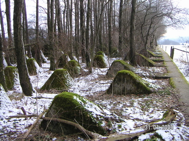 Zu den Panzersperren des Westwalls