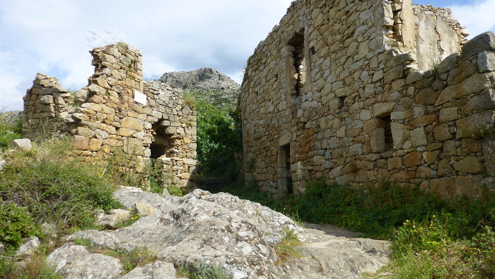 130520b Korsika: Occi – Ruinendorf mit Panoramablick