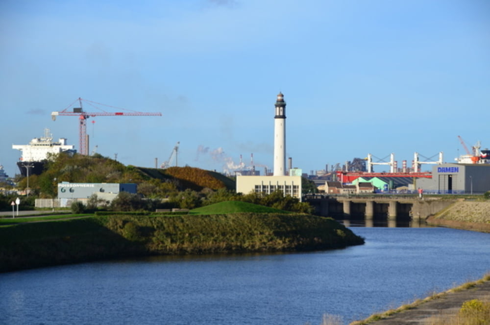 wandelen naar de pier van Duinkerke