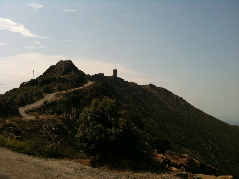Up to the "Tour de Madeloc"