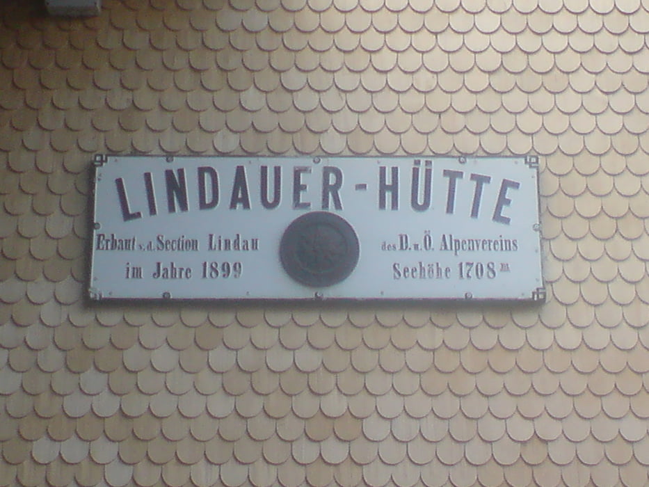 Lindauer Hütte zur Golmbahn
