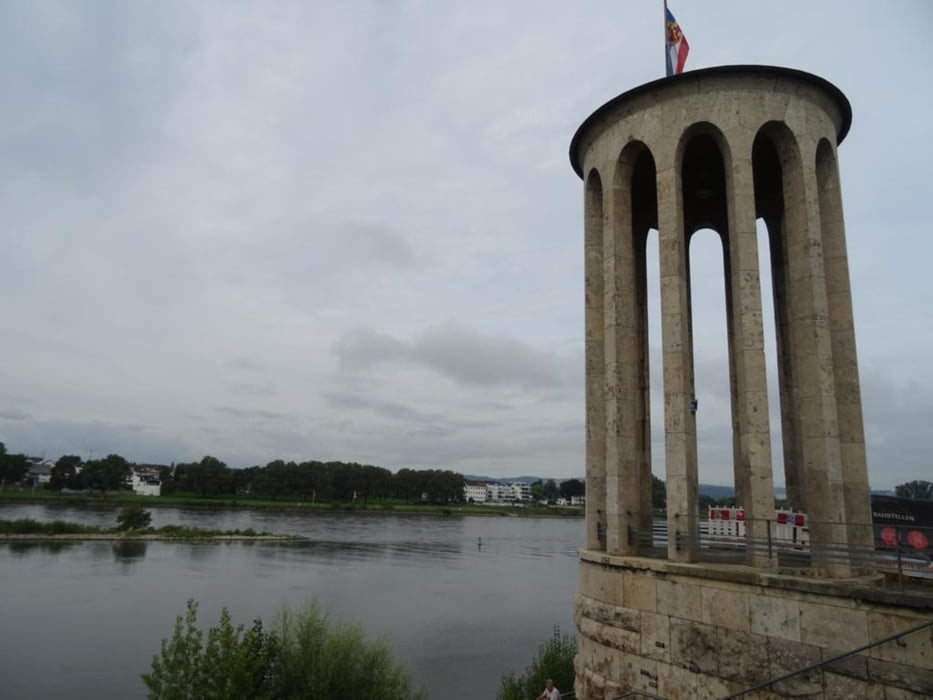 Neuwied am Rhein, ein Rundweg durch Stadt und Land