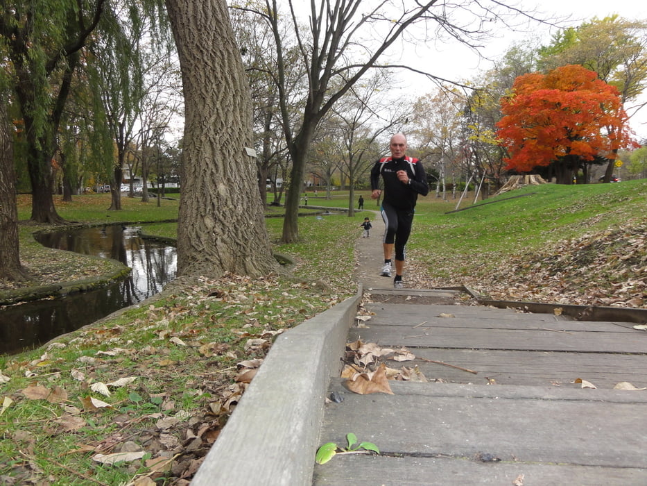 HvdH-90 City Run Sapporo - 2 km Lap in University Park