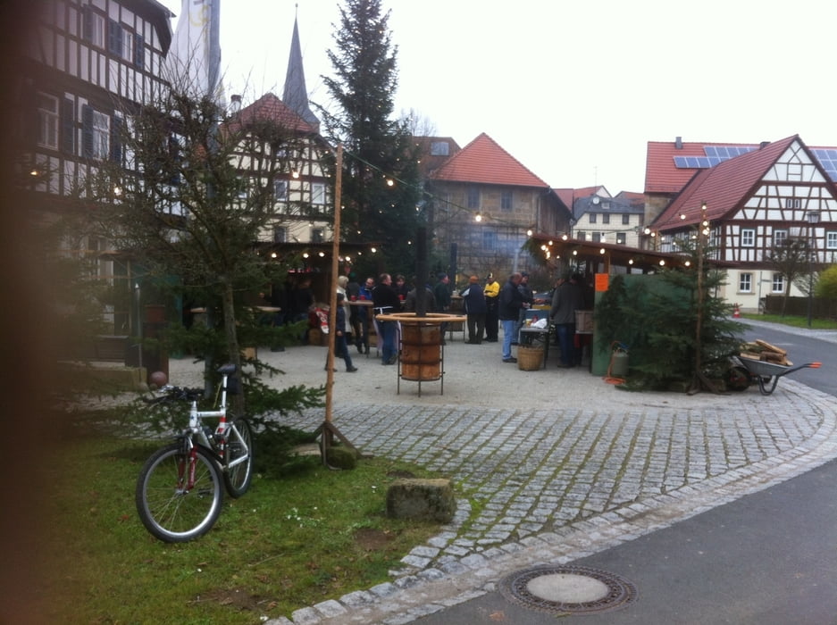 Von Zeil am Main zum Weihnachtsmarkt in Jesserndorf, 2016.