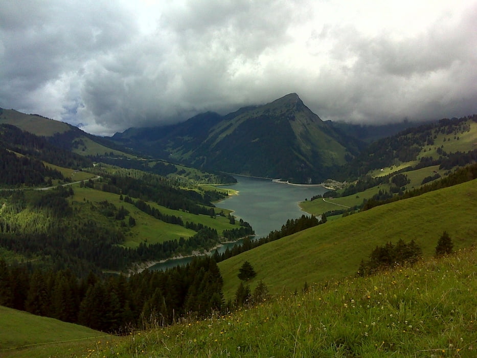 La Lecherette - Col du Soniomont - Lac de l'Hongrin 