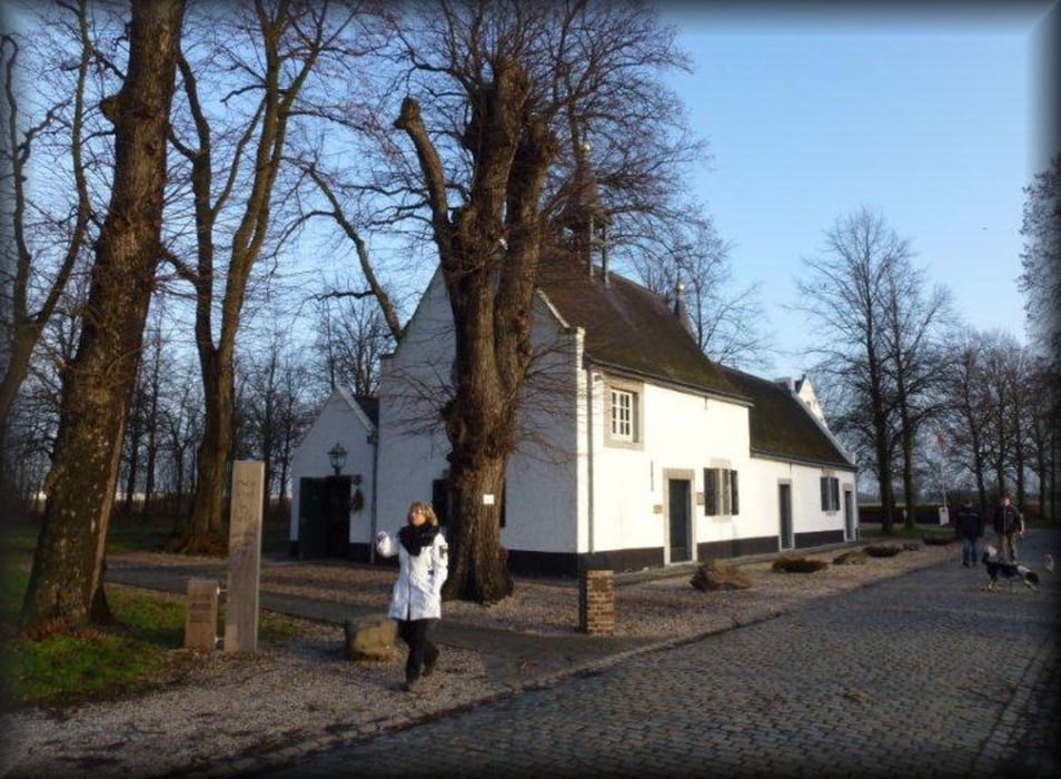 Rondwandeling langs kapellen en kruisen in Thorn