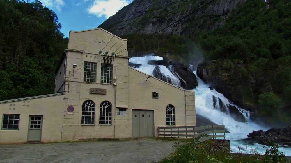 Norwegen : Wasserfallweg - Husedalen