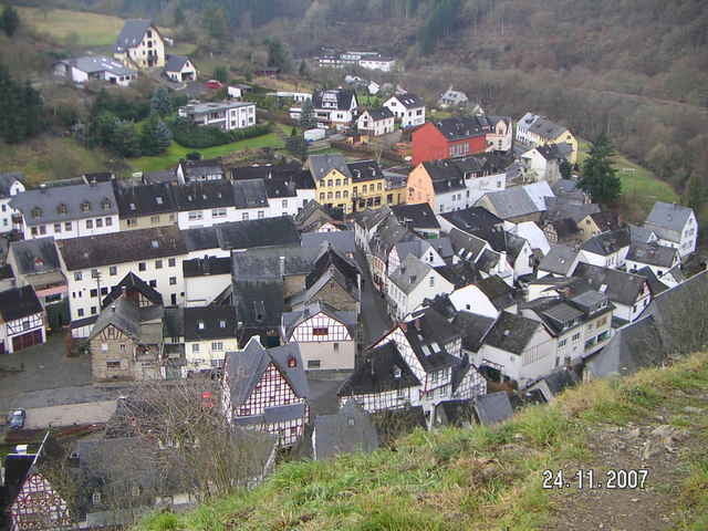 durch das Trillbach- und Karbachtal ins malerische Tuchmacher Städchen Monreal