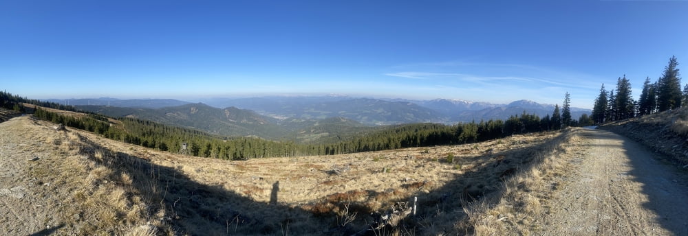 Jogl 3000: Rund um und durch das Joglland