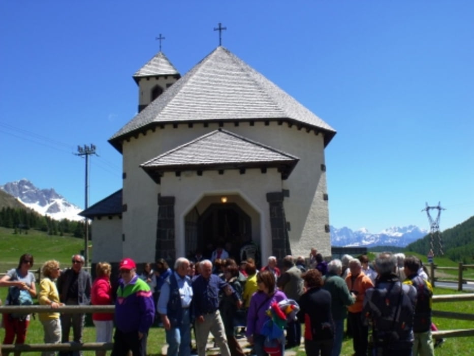 Al passo S. Pellegrino sulle orme dei pellegrini
