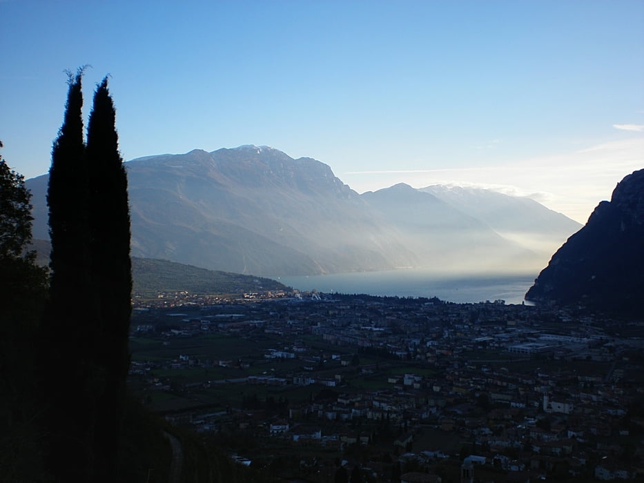 Riva d. Garda -Ville del Monte -Calino -Vespana -Lago di Tenno