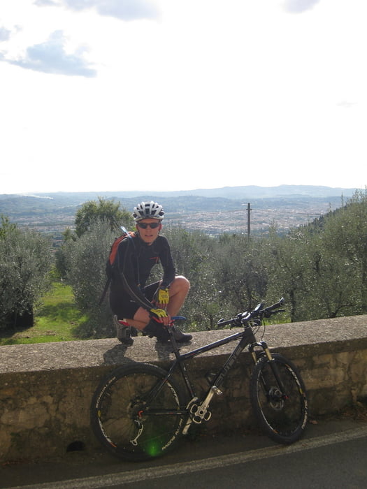 Bester Trailspaß oberhalb von Florenz