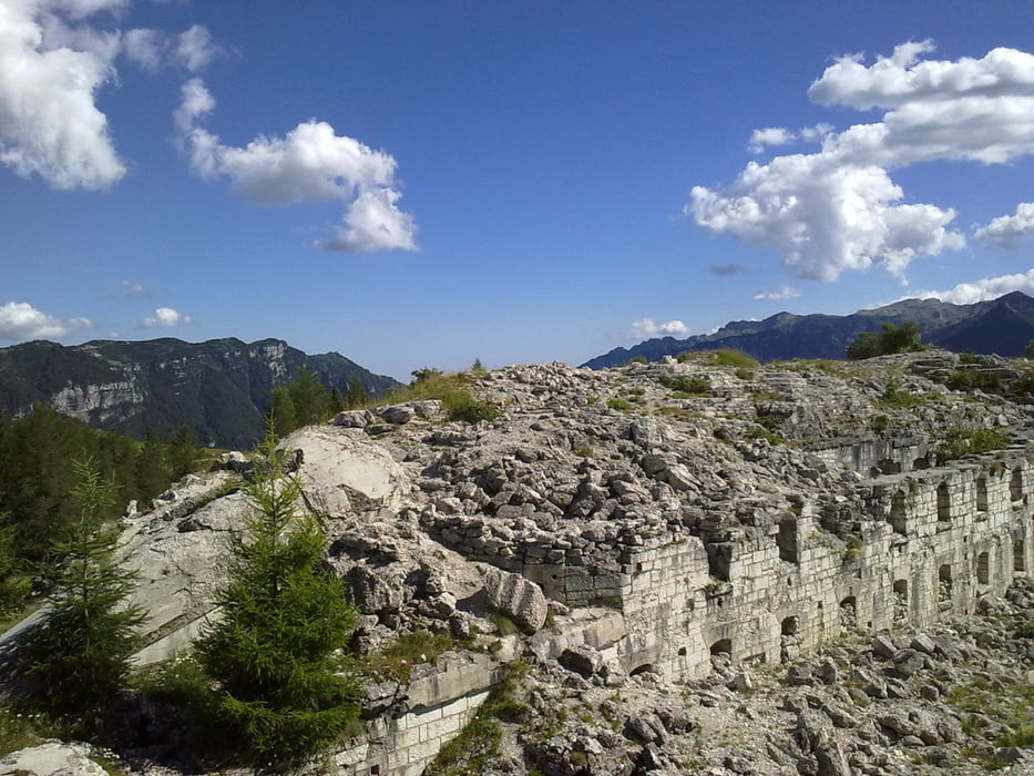 Monte Maggio, passo Borcola e Terragnolo