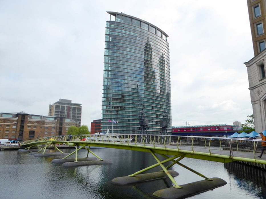 London: Vom Hafengebiet Docklands und Canary Wharf in die City