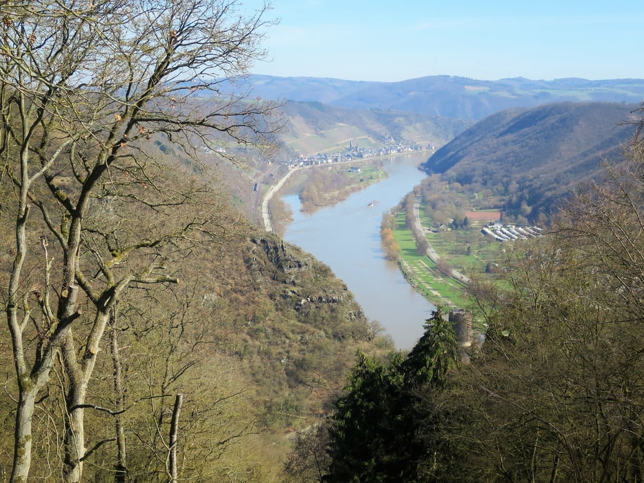 Moselsteig, Eltzbachtal und das Maifeld