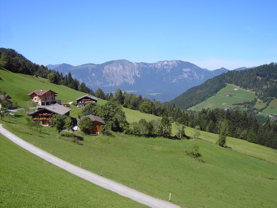 (Niederau-) Woergl-Angerberg-Hasatal-Thiersee-Langkampfen-Woerg (-Niederau)