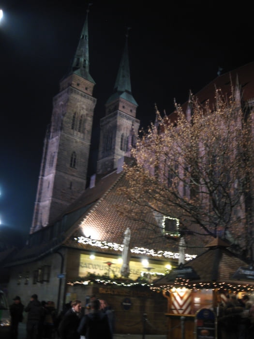 Christkindlesmarkt und Kaiserburg