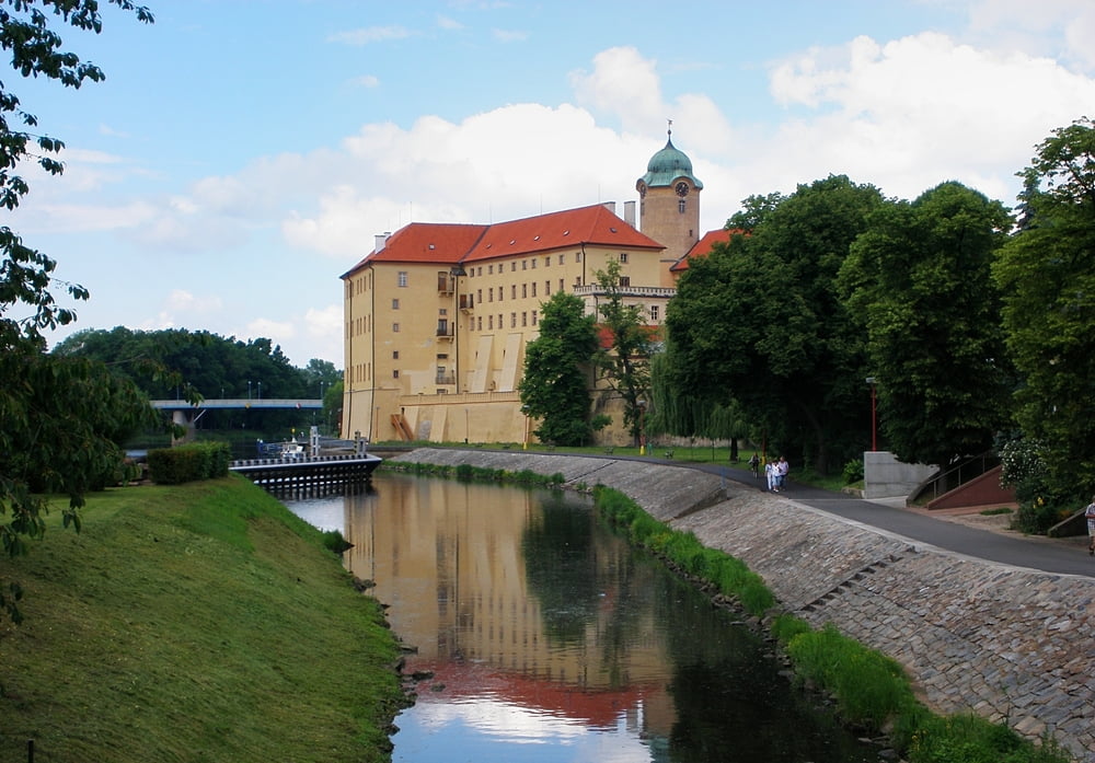 Hradec Král. -Žiželice -Poděbrady -Činěves -Skřivany -Předměřice n.L.